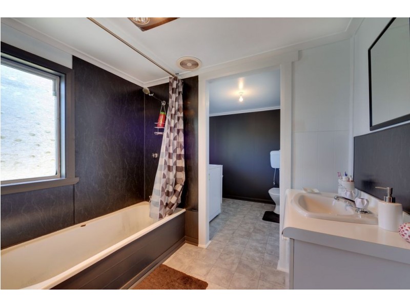 2515 West Tamar Highway, Exeter TAS 7275