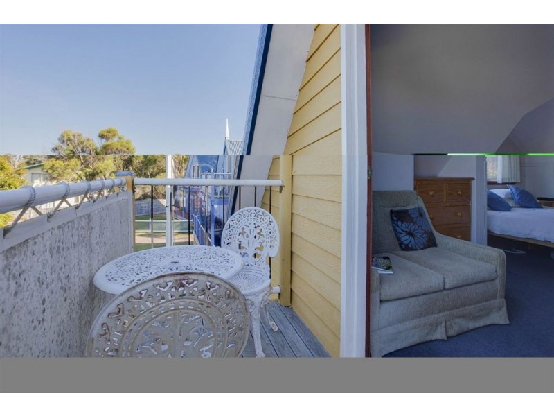2/2 tamar cres, Greens Beach TAS 7270