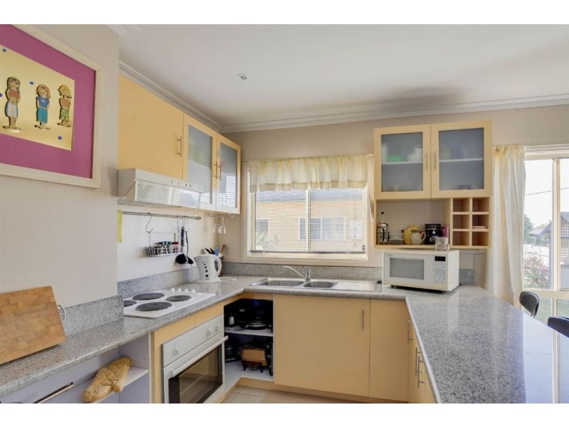 2/2 tamar cres, Greens Beach TAS 7270