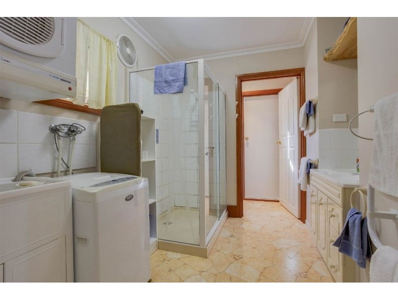 2/2 tamar cres, Greens Beach TAS 7270