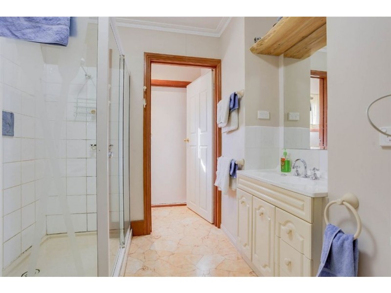 2/2 tamar cres, Greens Beach TAS 7270