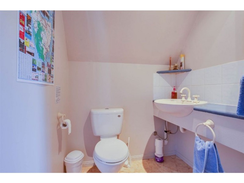 2/2 tamar cres, Greens Beach TAS 7270