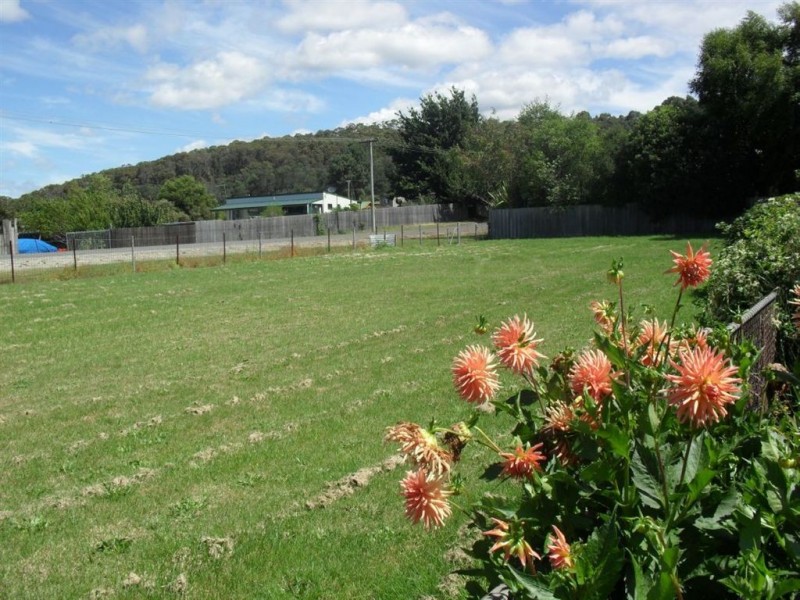 69 Weld Street, Beaconsfield TAS 7270