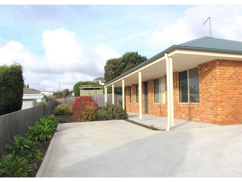 2/1 Cosgrove Court, Beauty Point TAS 7270