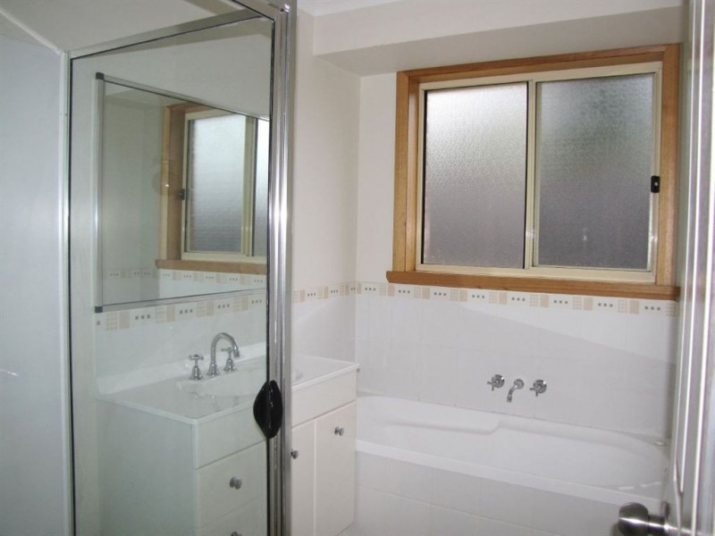 2/1 Cosgrove Court, Beauty Point TAS 7270