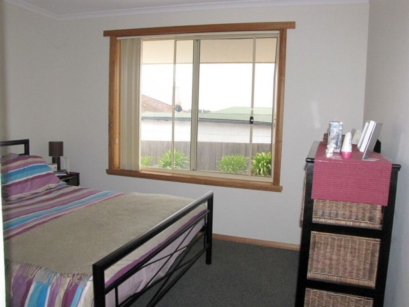 2/1 Cosgrove Court, Beauty Point TAS 7270