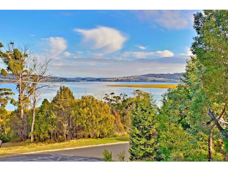 85 Beach Road, Legana TAS 7277
