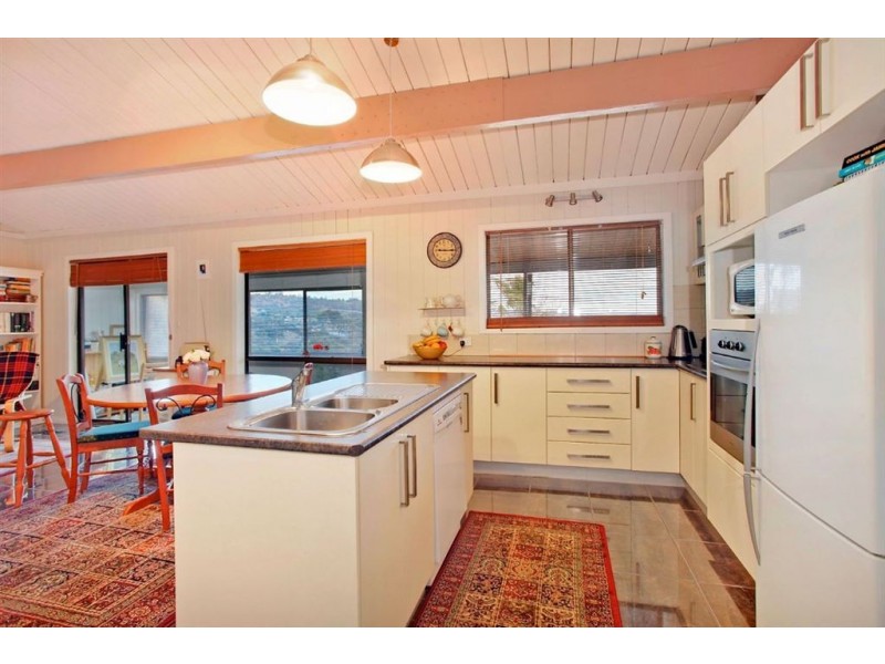 85 Beach Road, Legana TAS 7277