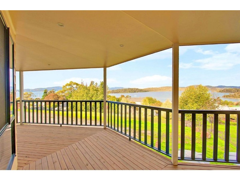 3 Augustus Street, Beauty Point TAS 7270