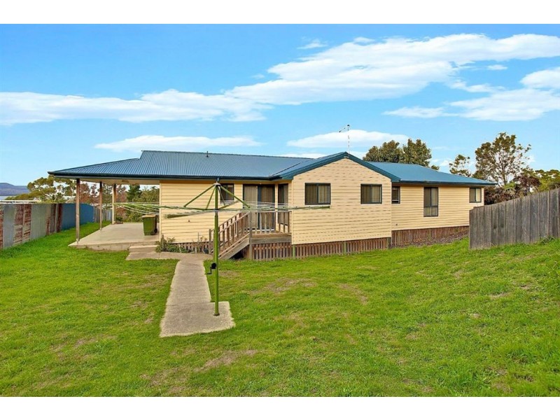 3 Augustus Street, Beauty Point TAS 7270