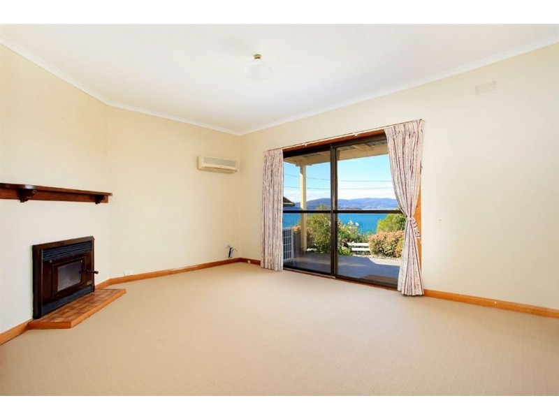 9 Clarke Street, Beauty Point TAS 7270