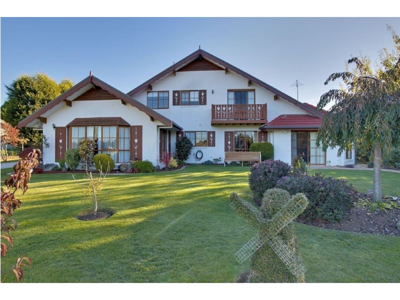 18 Waldhorn Drive, Grindelwald TAS 7277