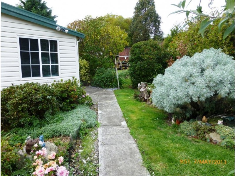 6 John Street, Beaconsfield TAS 7270