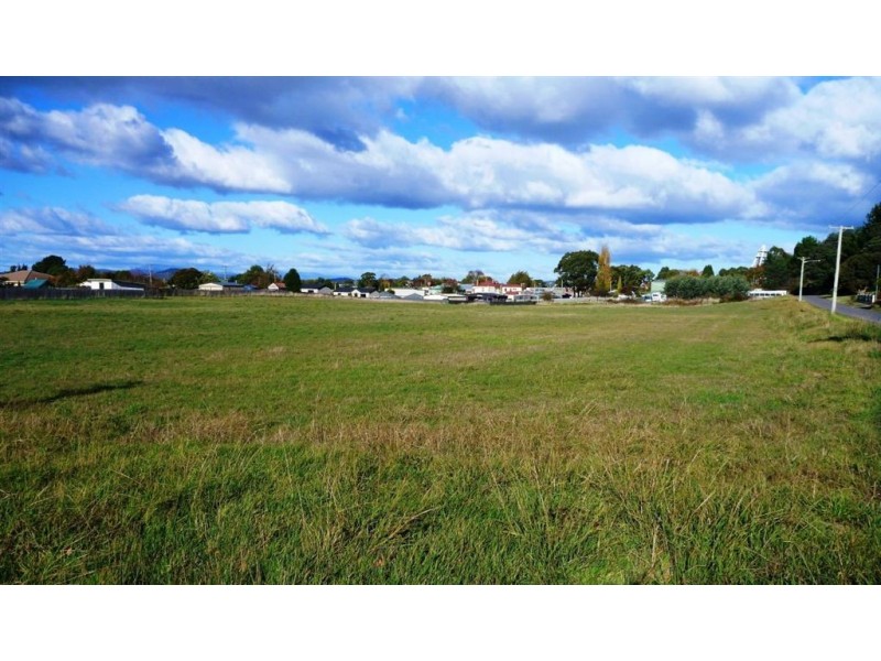 2 Payne Street, Beaconsfield TAS 7270