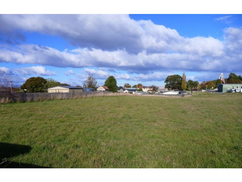 53 Crowther Street, Beaconsfield TAS 7270