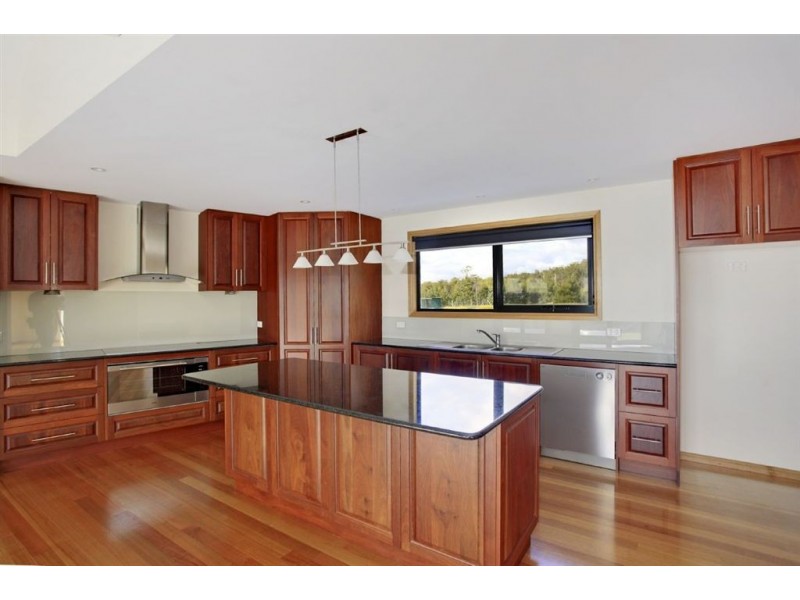 128 Long Plains Road, Exeter TAS 7275