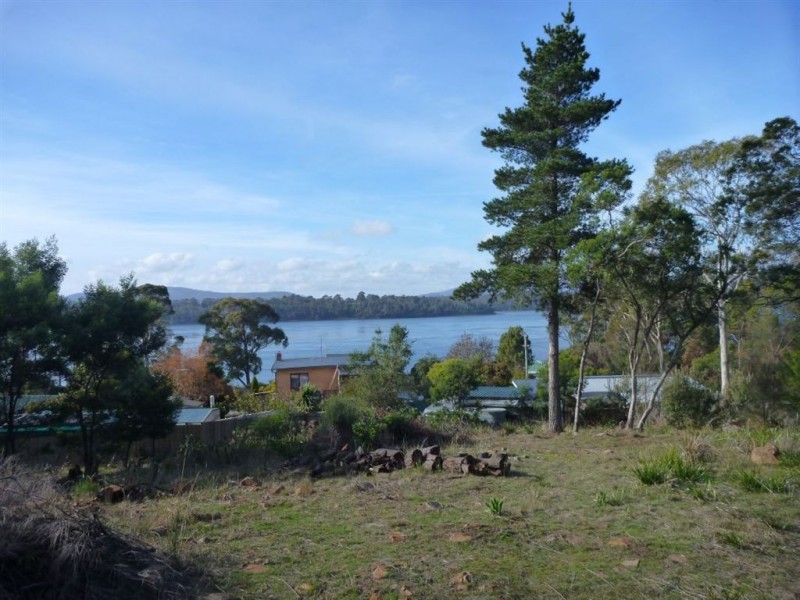 86 Sunset Boulevard, Clarence Point TAS 7270
