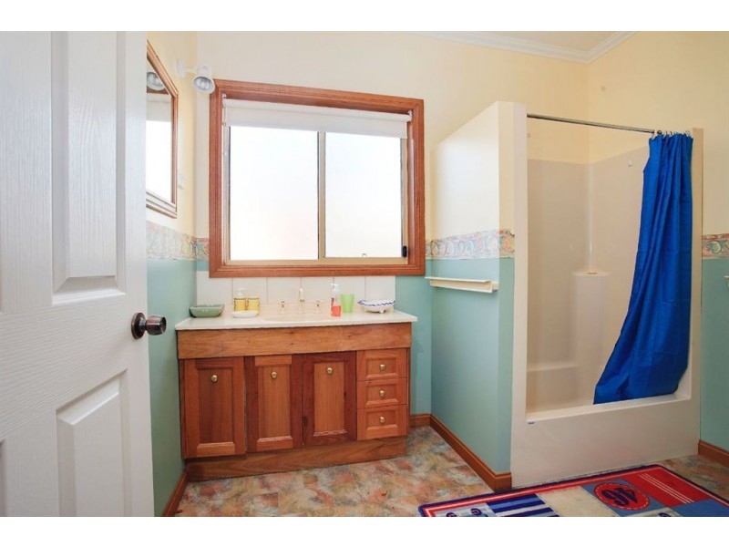 206 Paper Beach Road, Swan Point TAS 7275