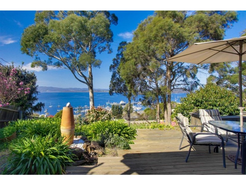 118 oxford street, Beauty Point TAS 7270