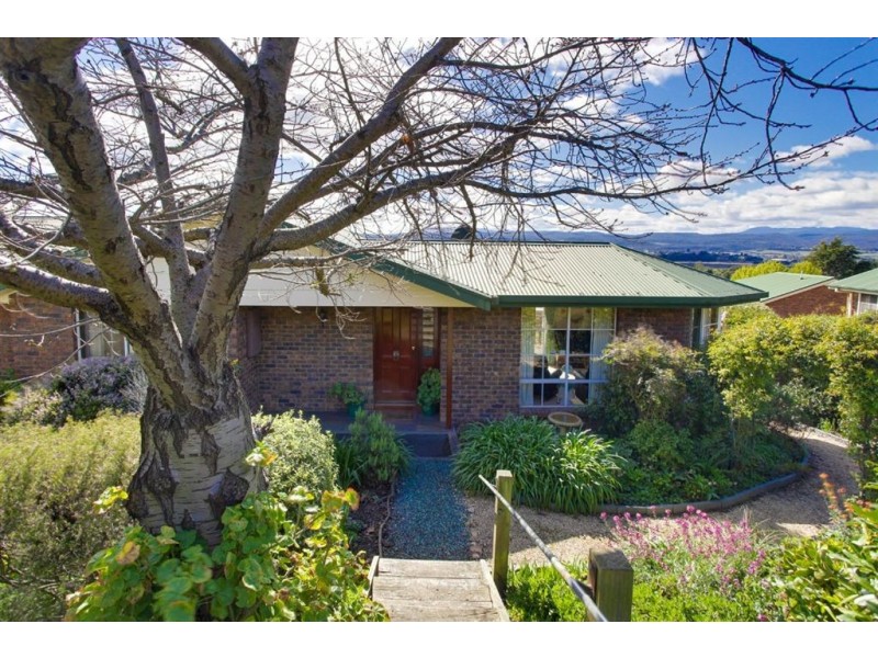 1/85 Riverside Drive, Riverside TAS 7250