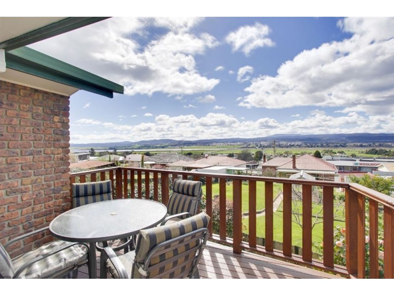 1/85 Riverside Drive, Riverside TAS 7250