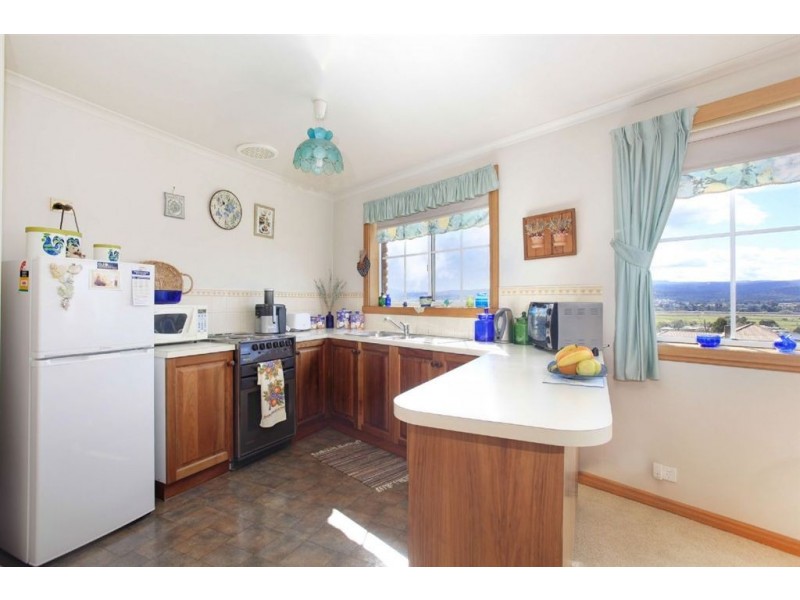 1/85 Riverside Drive, Riverside TAS 7250