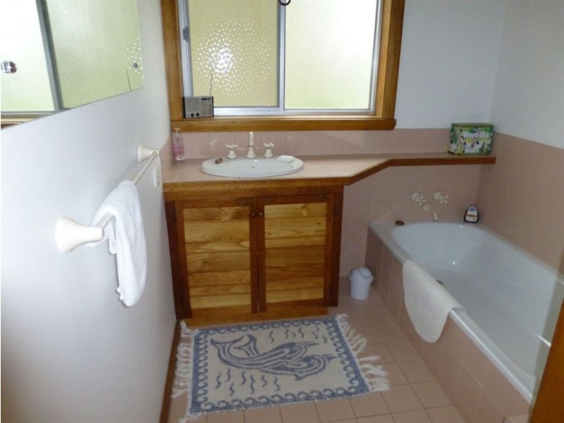 156 Main Road, Exeter TAS 7275