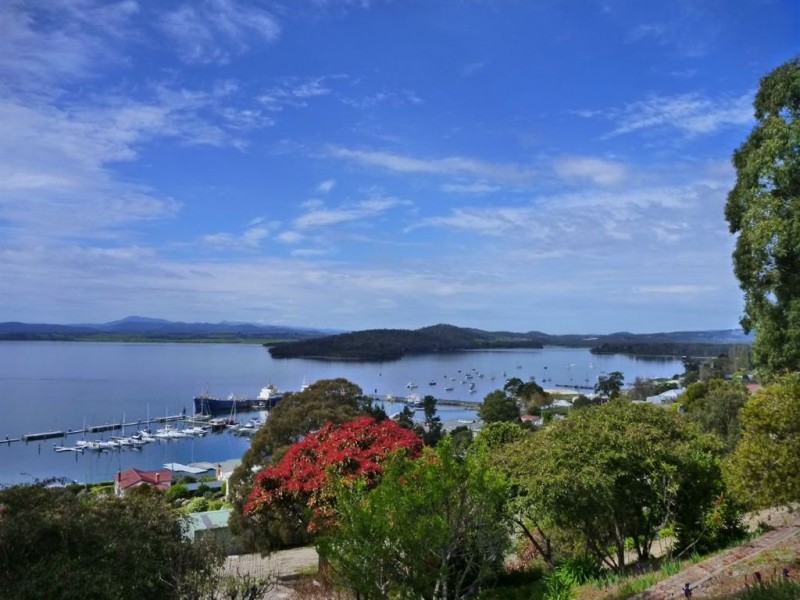 126 Oxford Street, Beauty Point TAS 7270