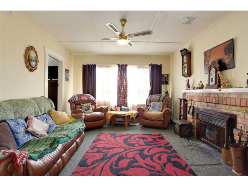 7 Ernest Street, Beauty Point TAS 7270