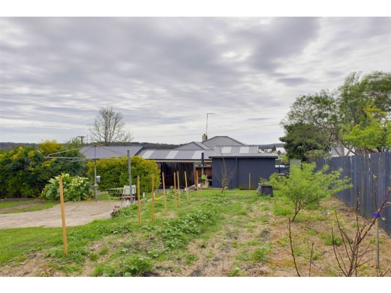 7 Ernest Street, Beauty Point TAS 7270