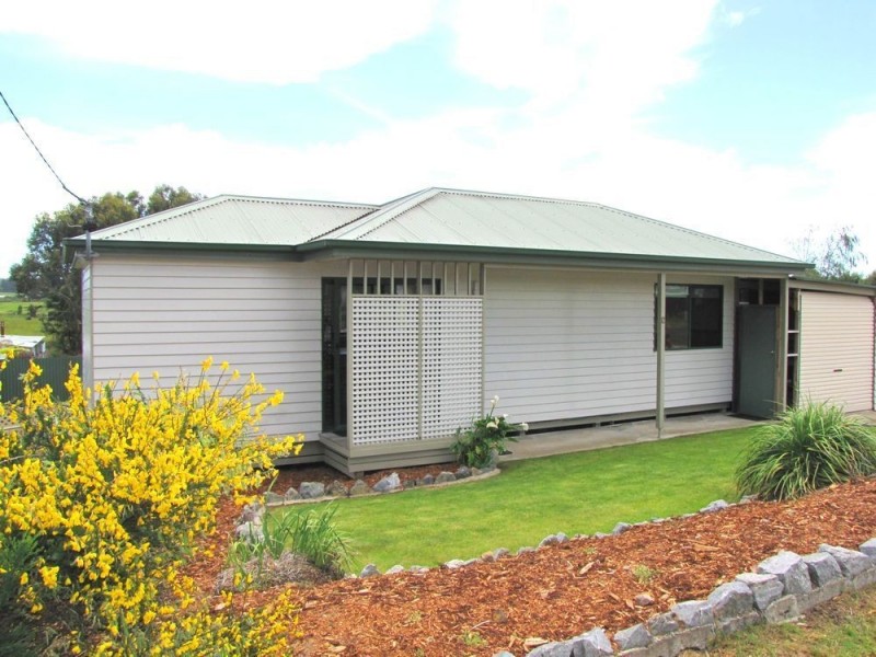 12 Crowther Street, Beaconsfield TAS 7270