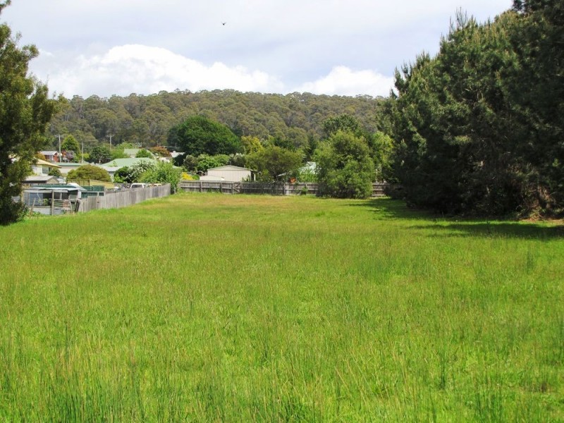 12 Crowther Street, Beaconsfield TAS 7270