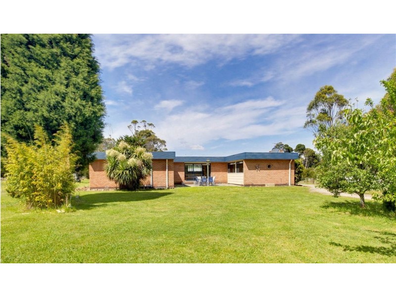 13 West Arm Road, Beauty Point TAS 7270