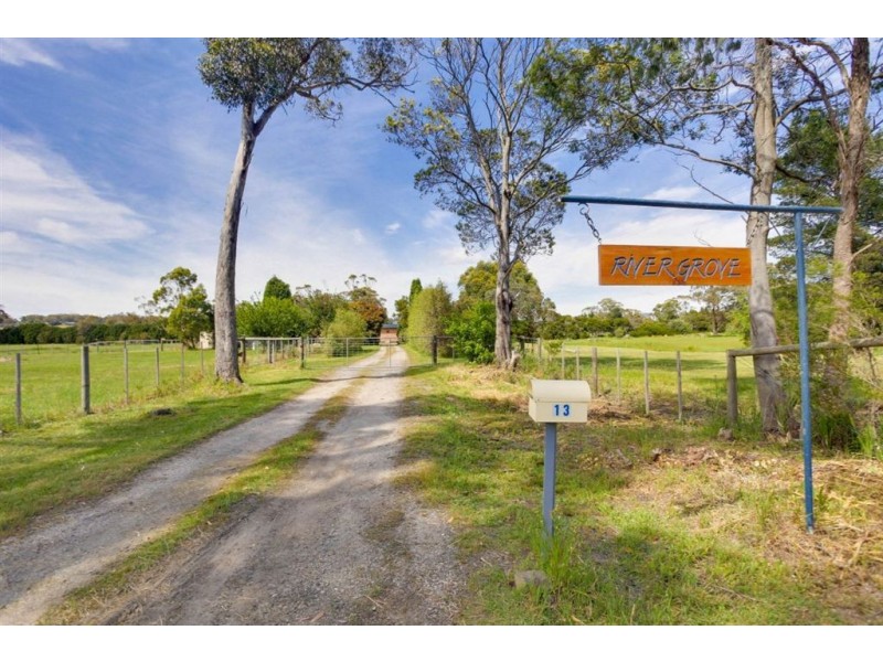 13 West Arm Road, Beauty Point TAS 7270