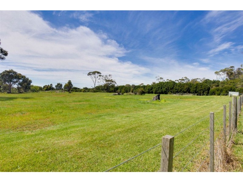 13 West Arm Road, Beauty Point TAS 7270