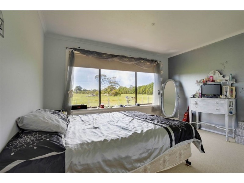 13 West Arm Road, Beauty Point TAS 7270