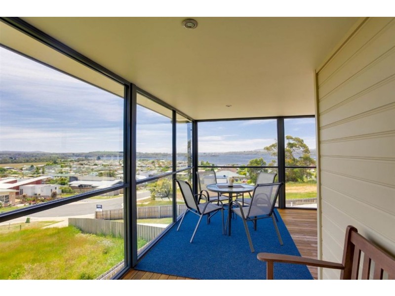 11 Cosgrove Court, Beauty Point TAS 7270
