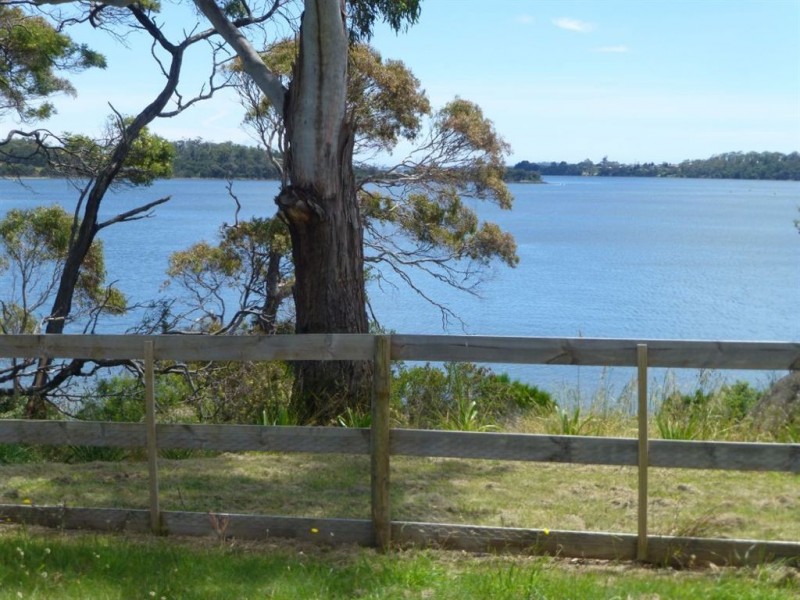 190 Oxford Street, Beauty Point TAS 7270