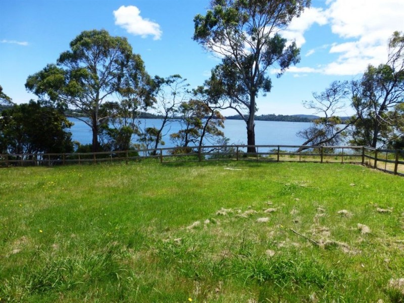 190 Oxford Street, Beauty Point TAS 7270