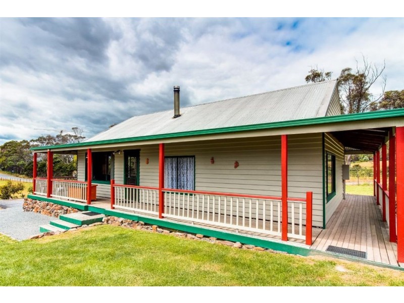4 Kellys Lookout Road, Beaconsfield TAS 7270