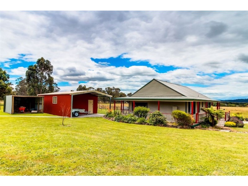 4 Kellys Lookout Road, Beaconsfield TAS 7270