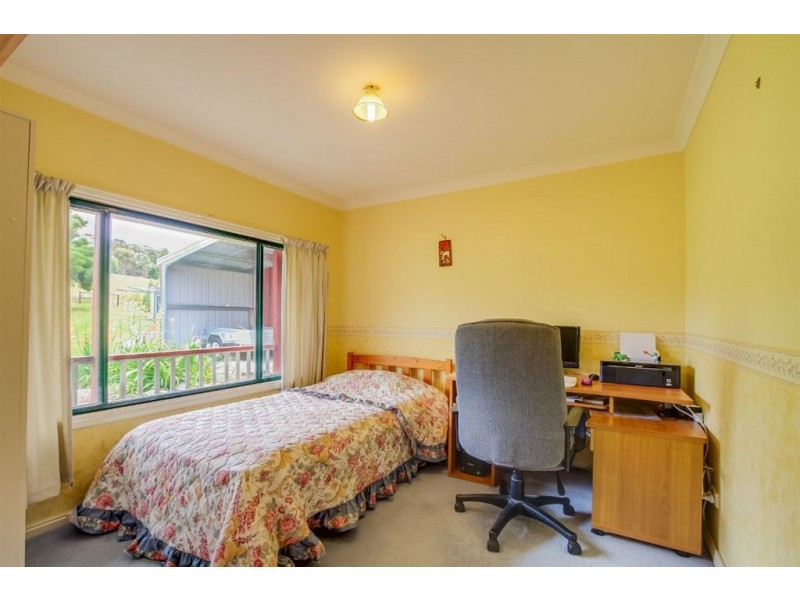 4 Kellys Lookout Road, Beaconsfield TAS 7270