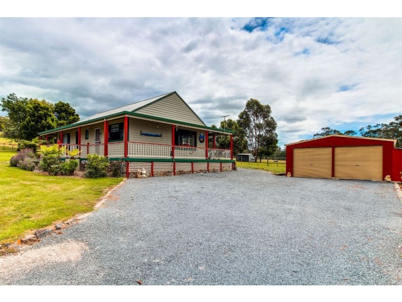 4 Kellys Lookout Road, Beaconsfield TAS 7270