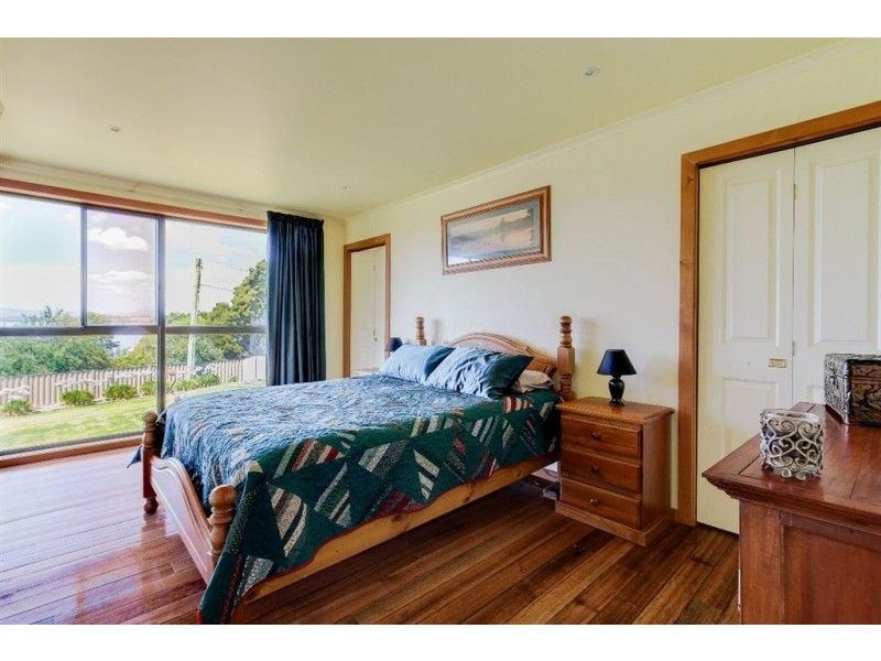 3 Crozier Street, Beauty Point TAS 7270