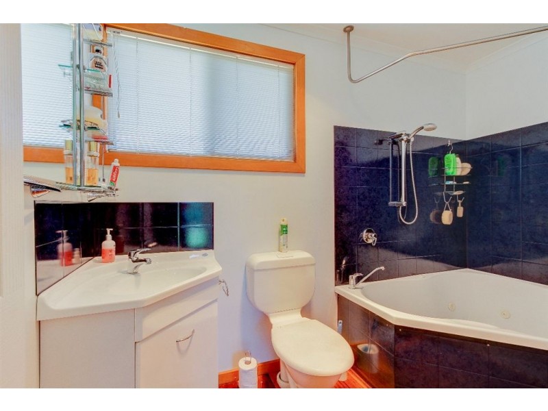 3 Crozier Street, Beauty Point TAS 7270