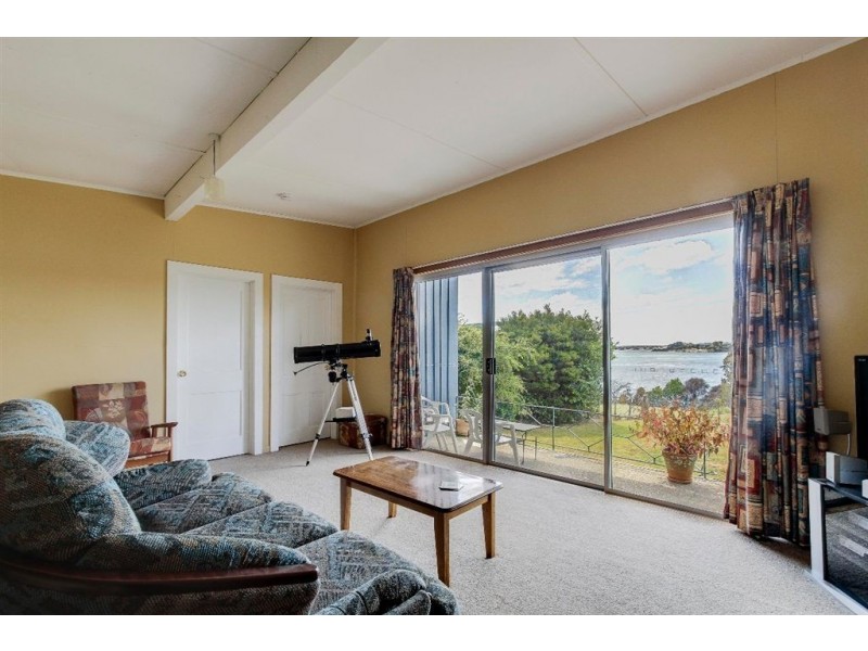 89 Sunset Boulevard, Clarence Point TAS 7270