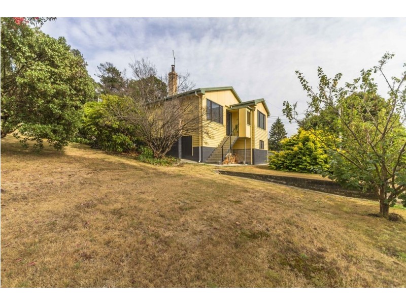 16 Brooklyn Street, Beaconsfield TAS 7270