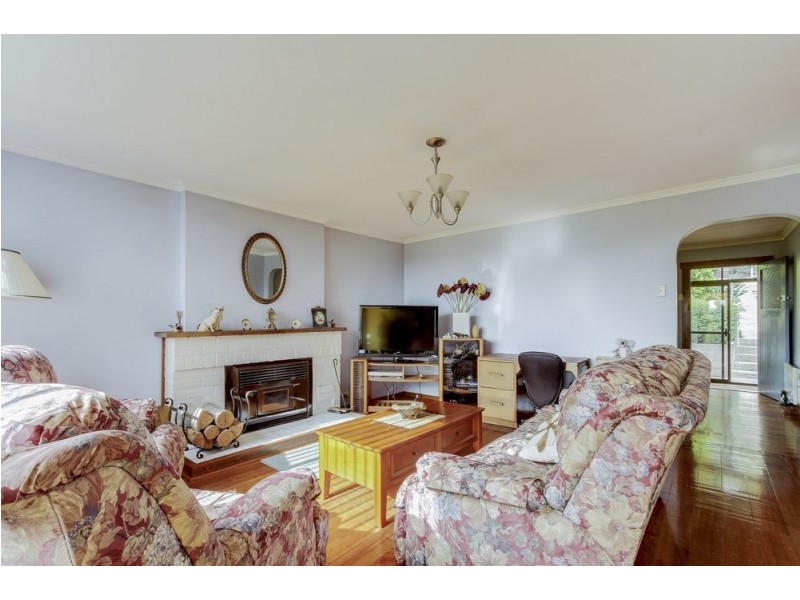 16 Brooklyn Street, Beaconsfield TAS 7270
