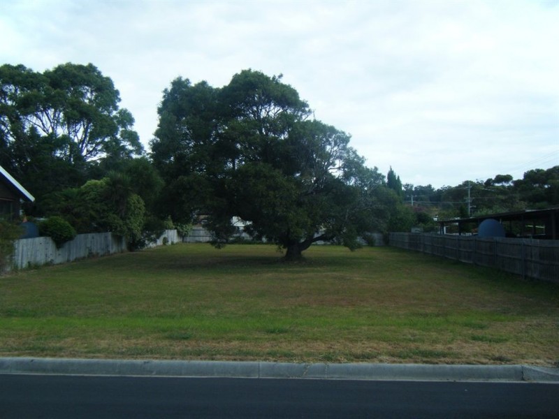 27 Ernest St, Beauty Point TAS 7270