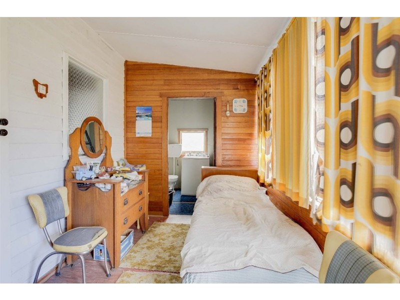 242 Flinders St, Beauty Point TAS 7270